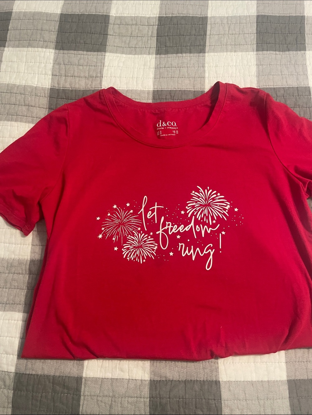Red women’s ' 'Let Freedom Ring' Graphic Tee